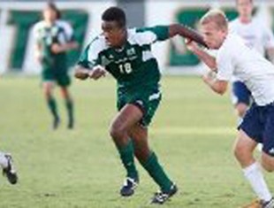 Kitsap Pumas add athletic Chimdum Mez to their roster